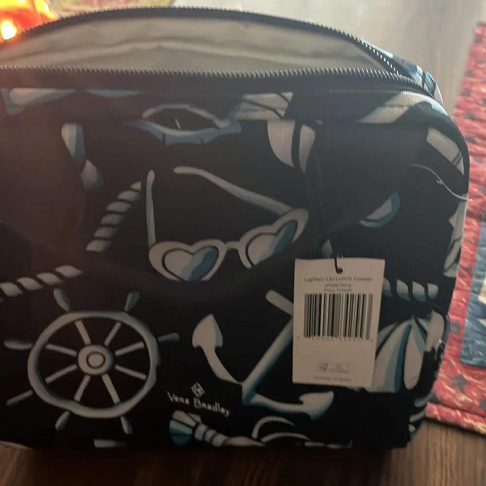 Vera Bradley lighten up lunch cooler shore enough - Picture 2 of 4